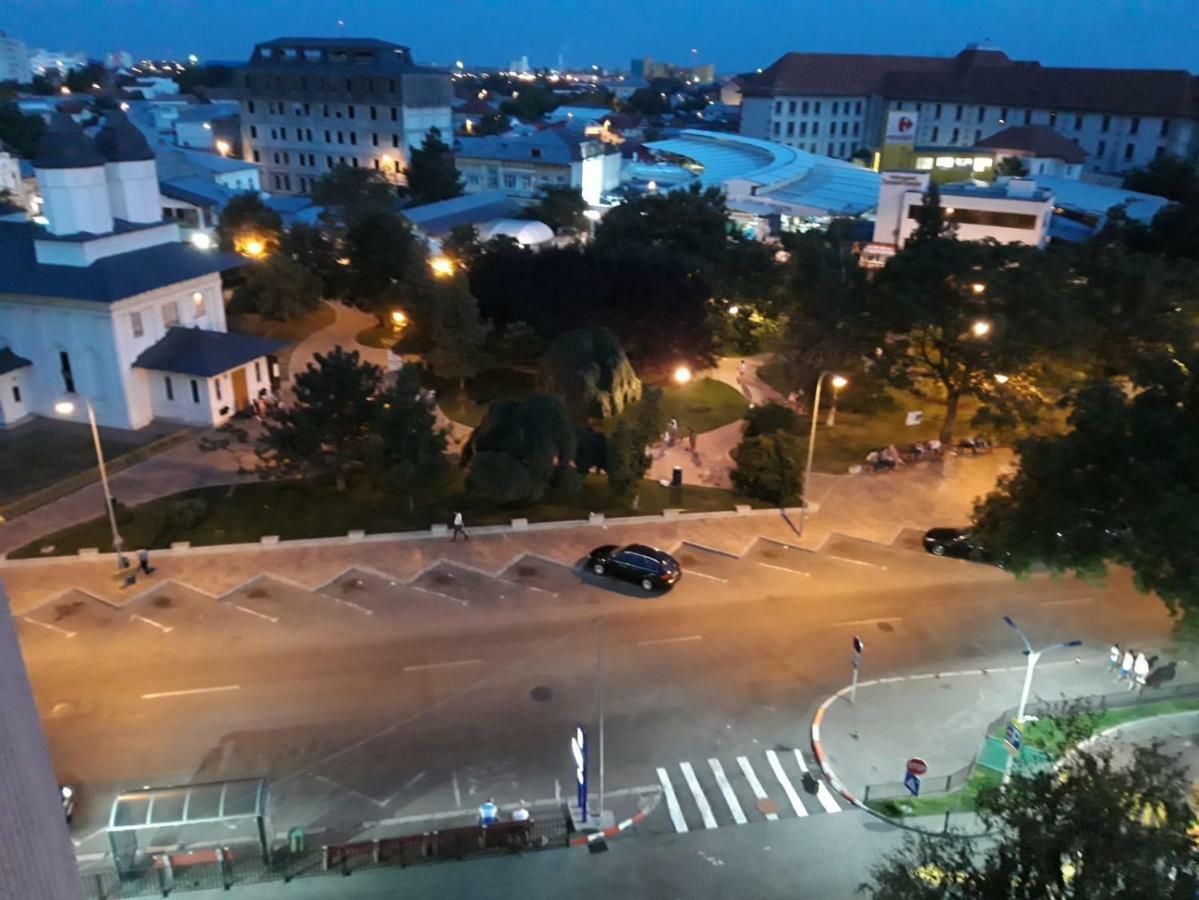 Hellen'S Ultracentral Apartament Buzău Buitenkant foto