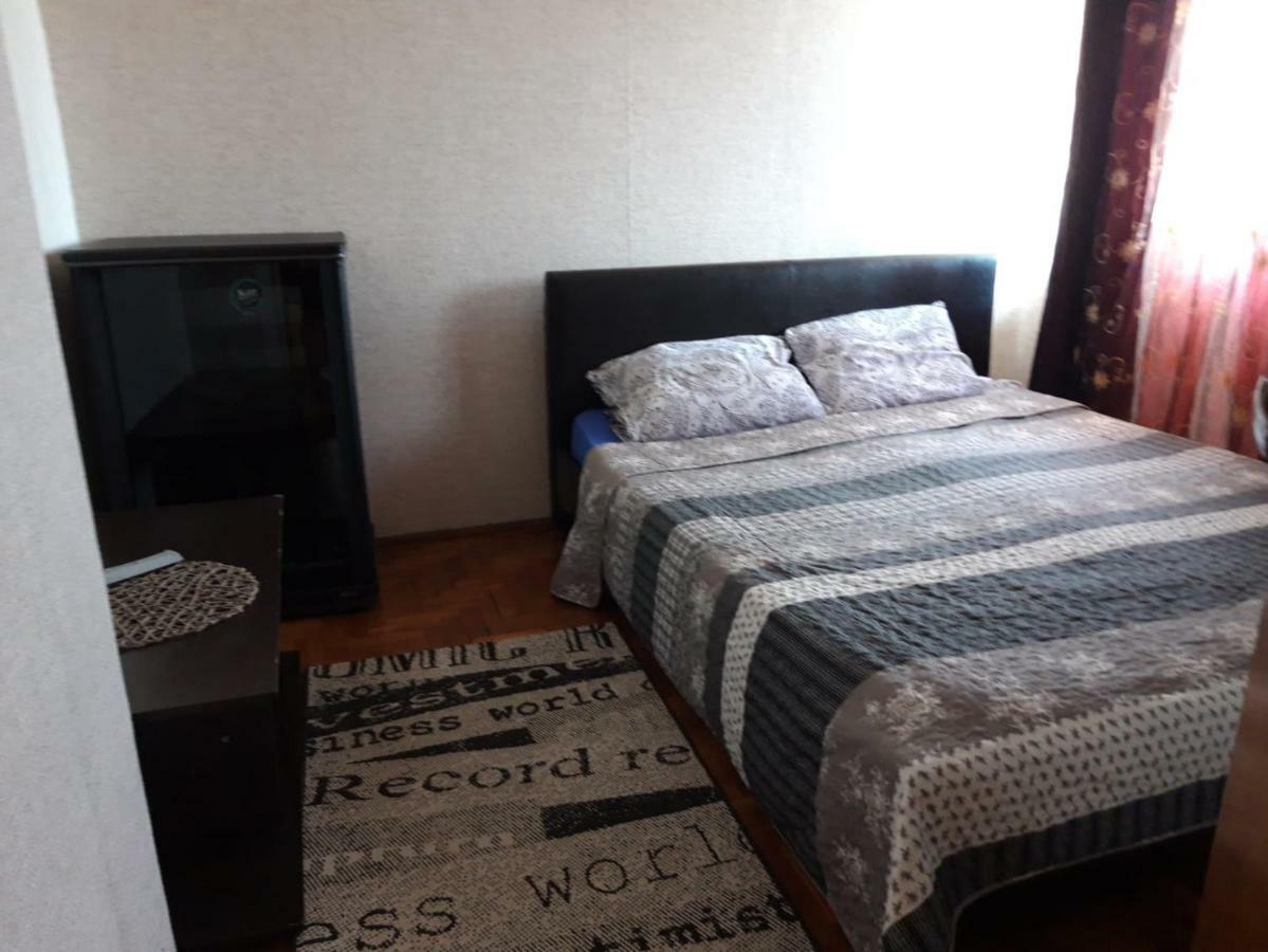 Hellen'S Ultracentral Apartament Buzău Buitenkant foto