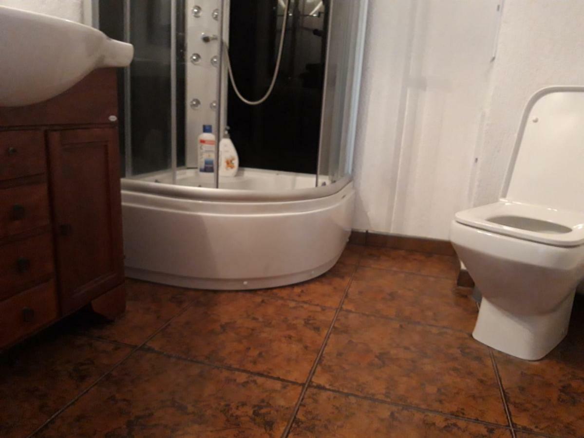 Hellen'S Ultracentral Apartament Buzău Buitenkant foto