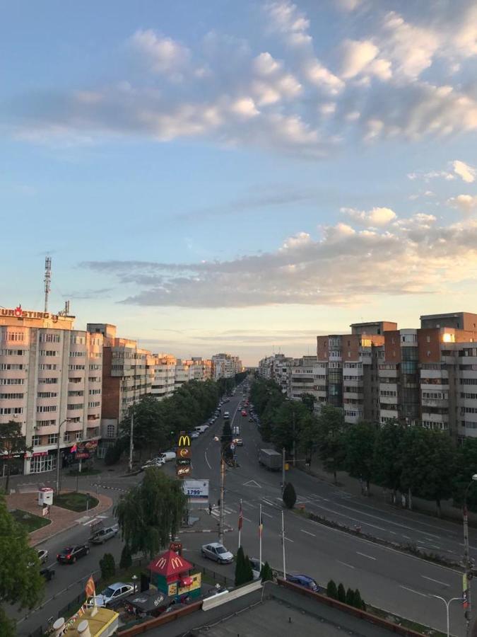 Hellen'S Ultracentral Apartament Buzău Buitenkant foto